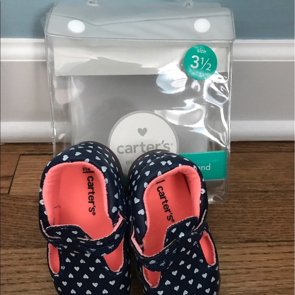 Carter's size 3.5 toddler Mary Janes - Picture 4 of 6