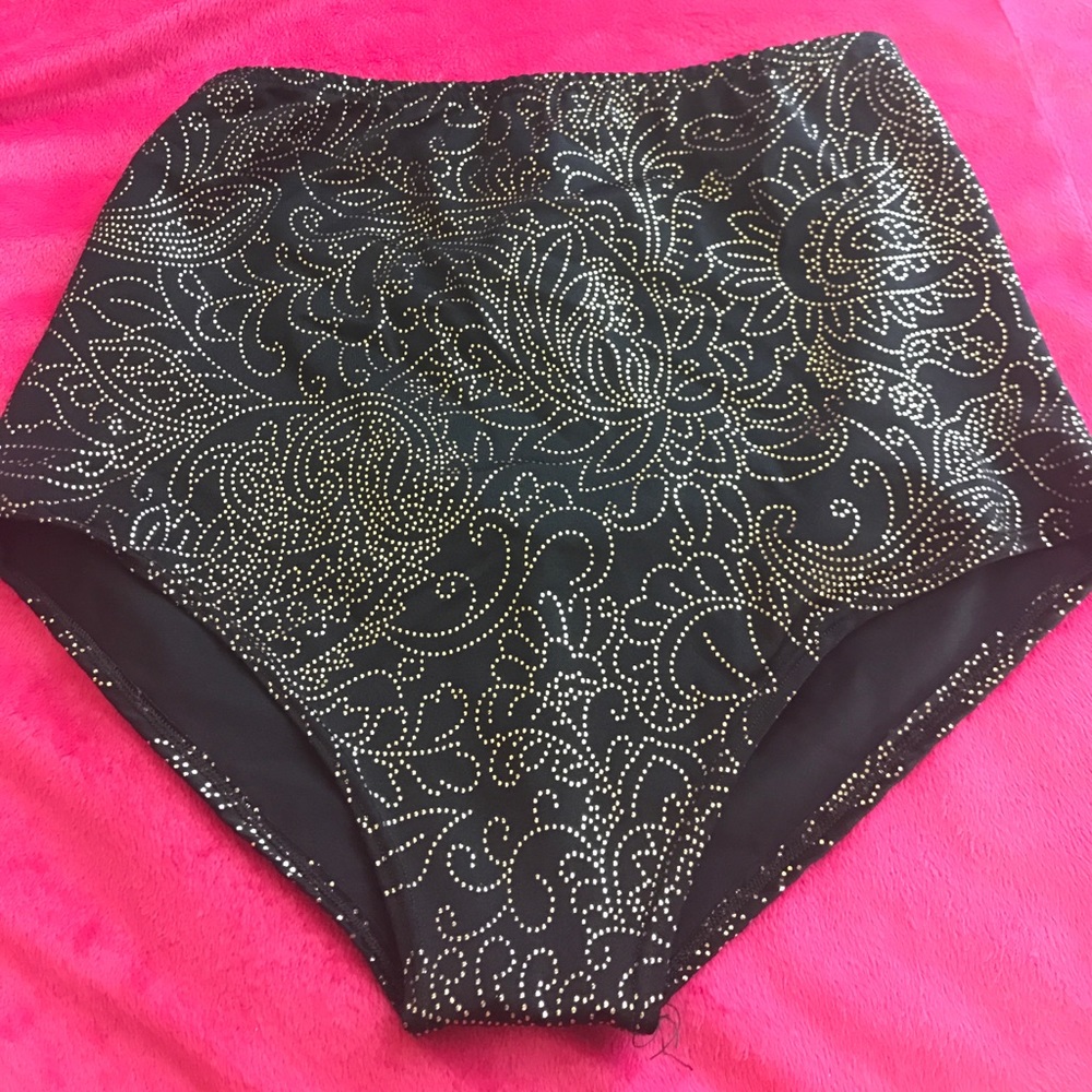 Mi Gente Clothing hot shorts size M