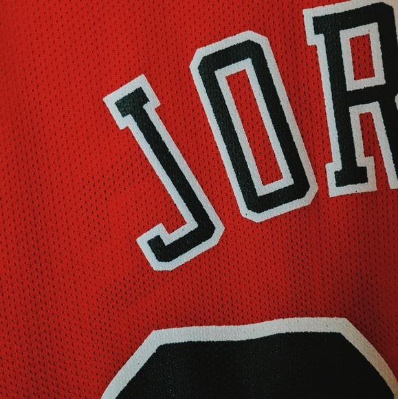 Vintage Champion Michael Jordan #23 Chicago Bulls NBA Jersey – Men’s 40 (Medium) - Picture 4 of 4