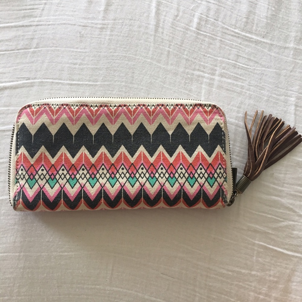 Pink Aztec Billabong Tassel Clutch Wallet