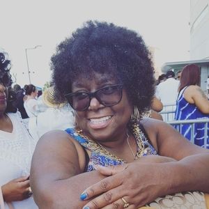 Meet your Posher, Janet
