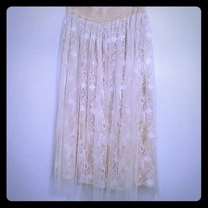 Skirt By A'Reve  Size M