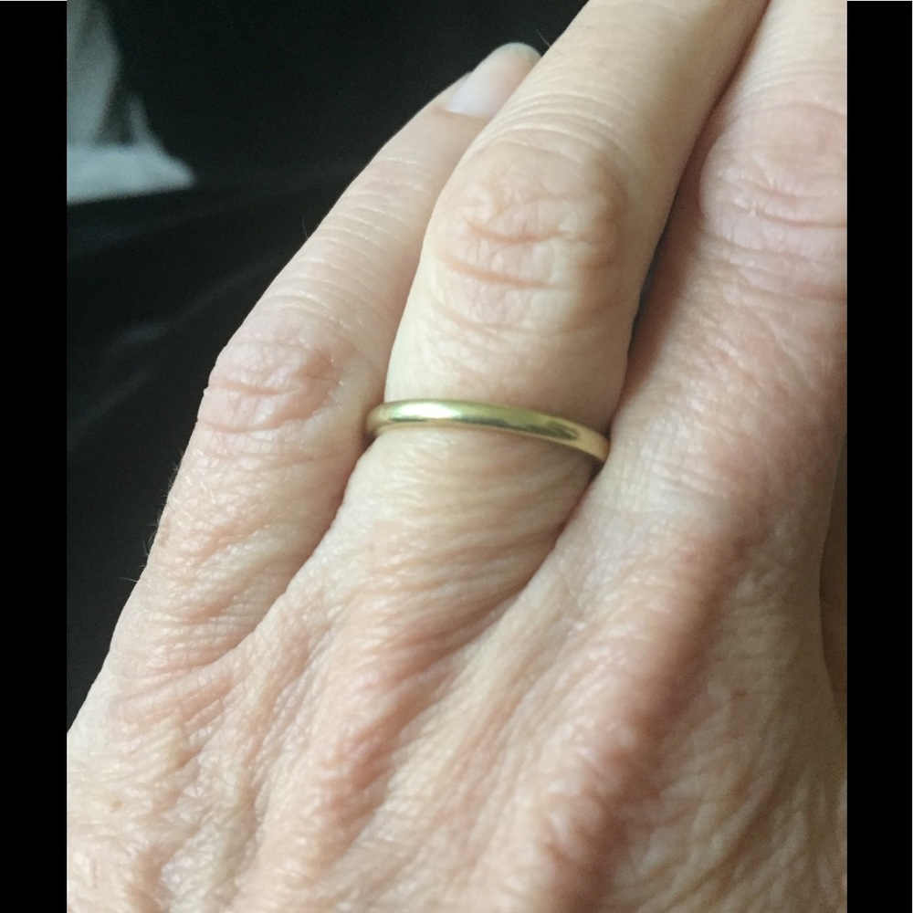 SOLD Vintage Solid 18k solid Gold Ring