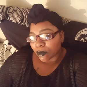 Meet your Posher, Lakeisha