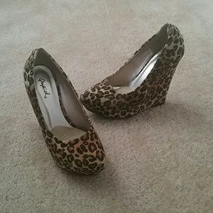 Leopard print wedges