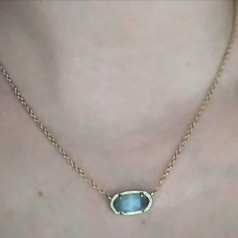 Kendra Scott grey and gold necklace