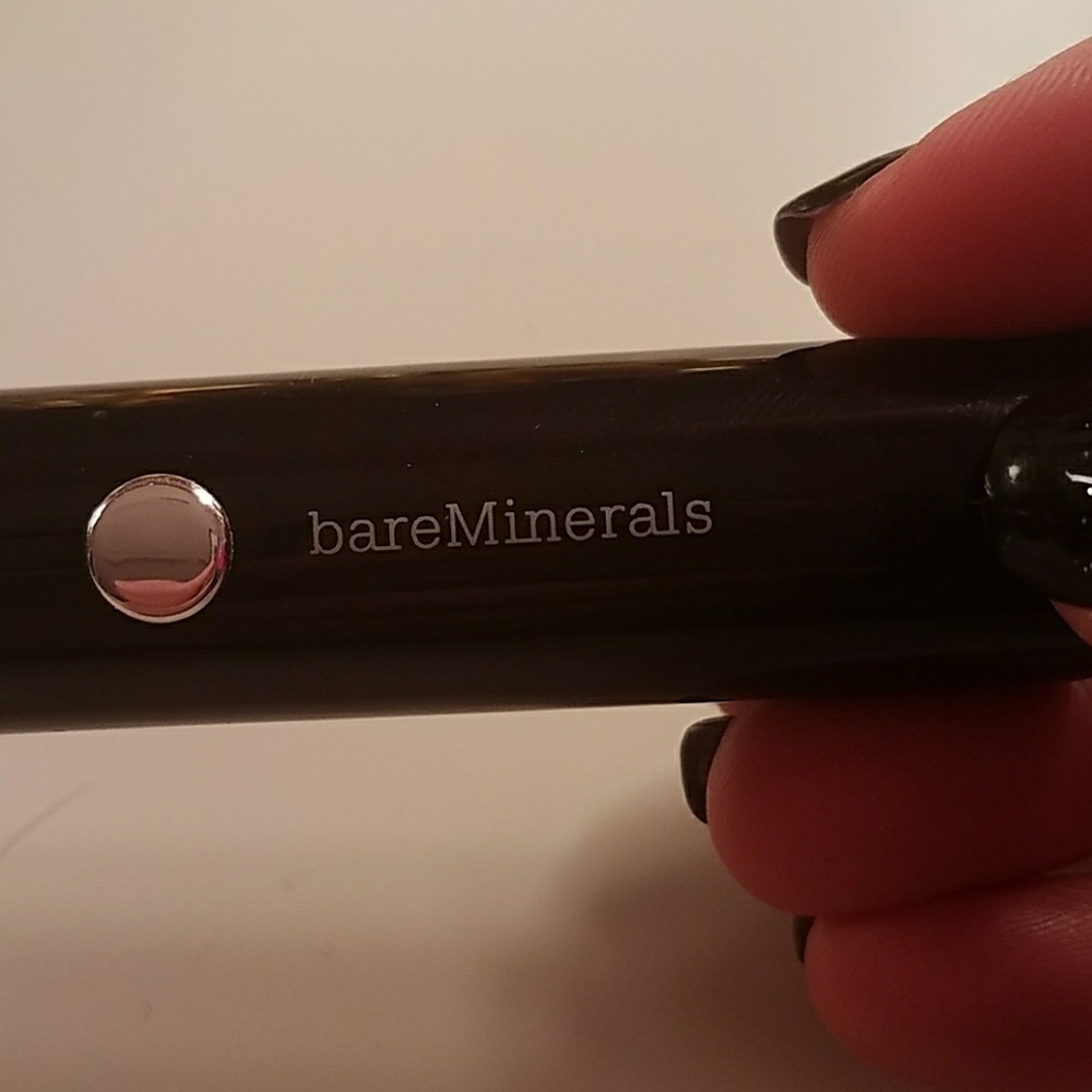 Bare Minerals Moxie lipstick