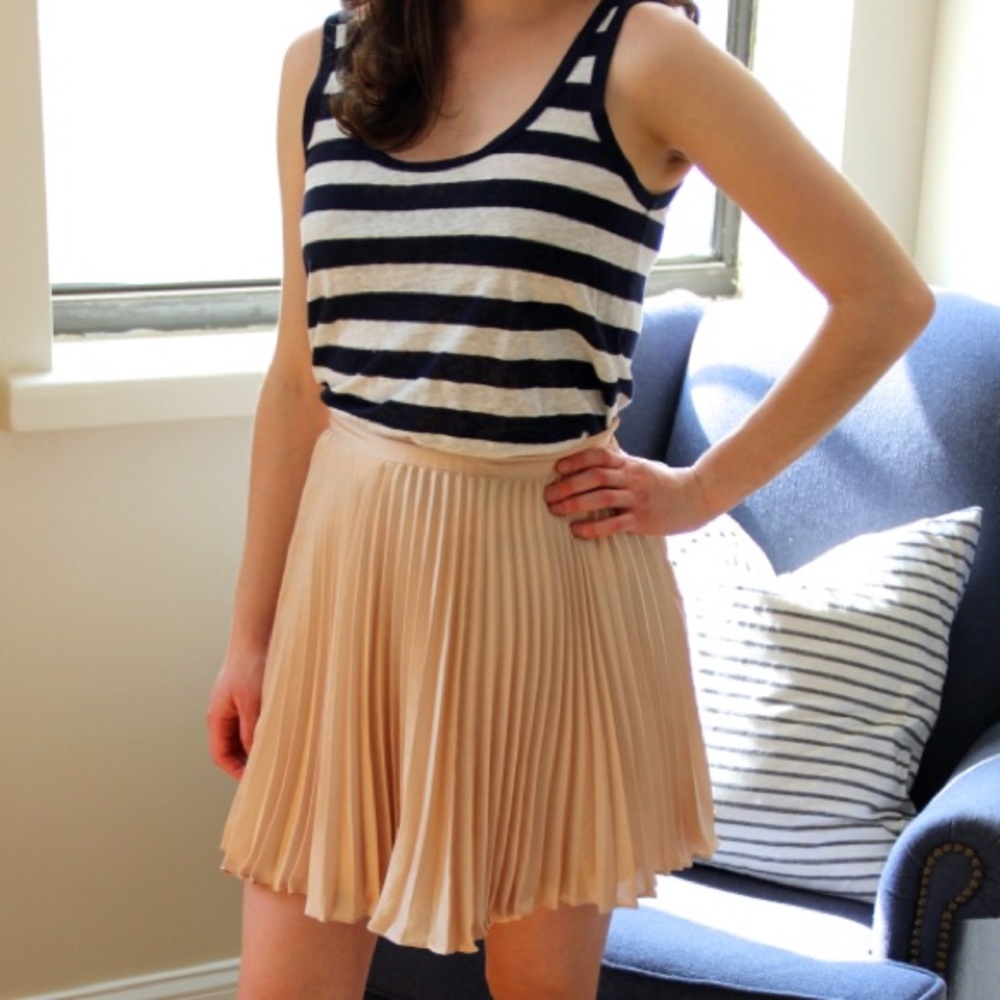 Club Monaco Gwen Satin Pleated Mini Skirt