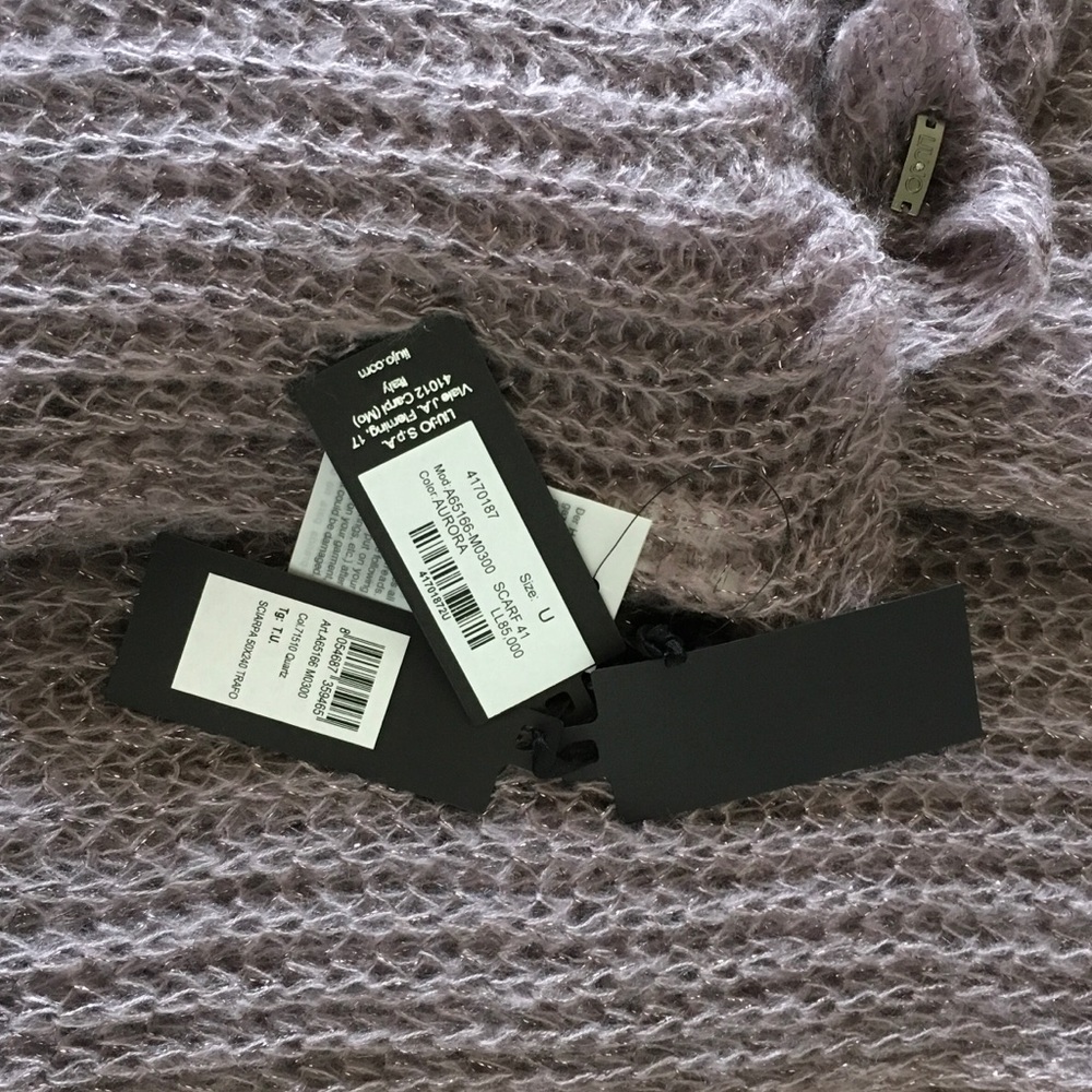 Liujo Scarf - Picture 4 of 5