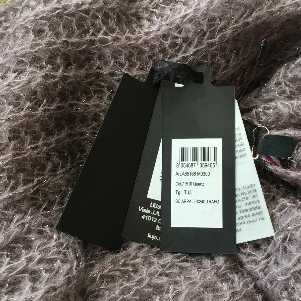 Liujo Scarf - Picture 5 of 5
