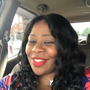 Meet your Posher, Lisa