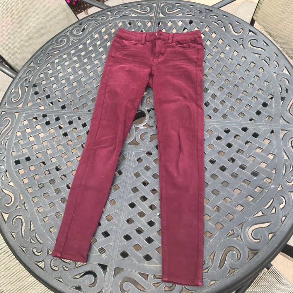 American Eagle Skinny Jeans Maroon