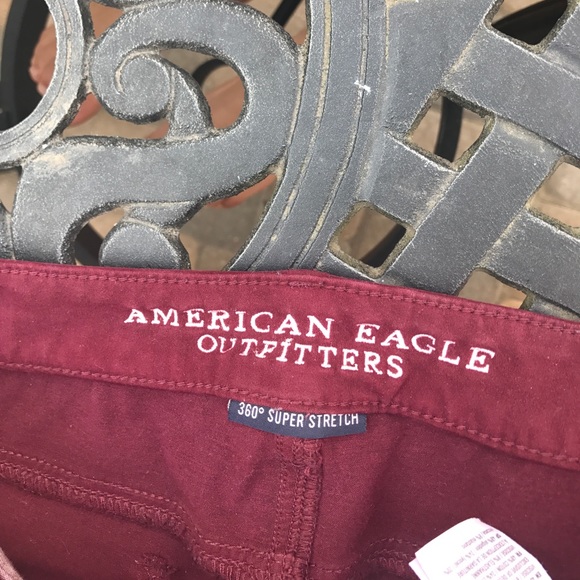 American Eagle Skinny Jeans Maroon - Picture 3 of 3