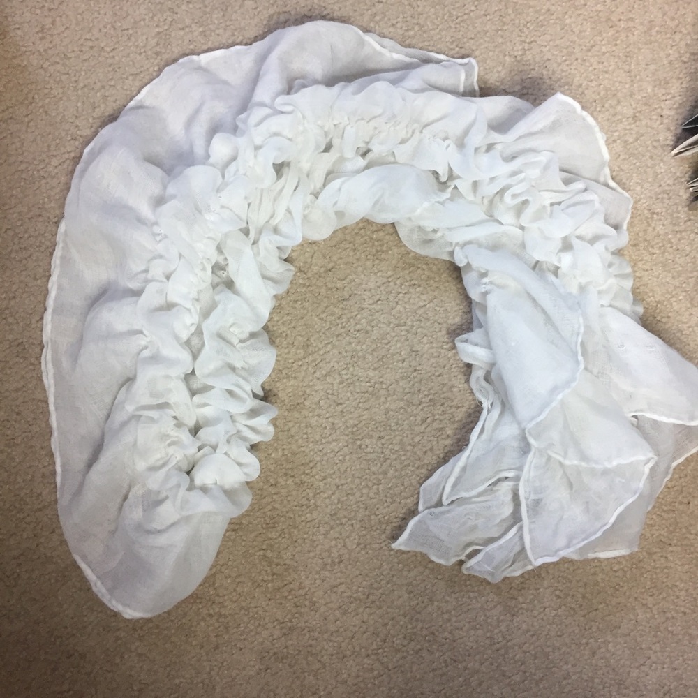 Ruffled Scarf