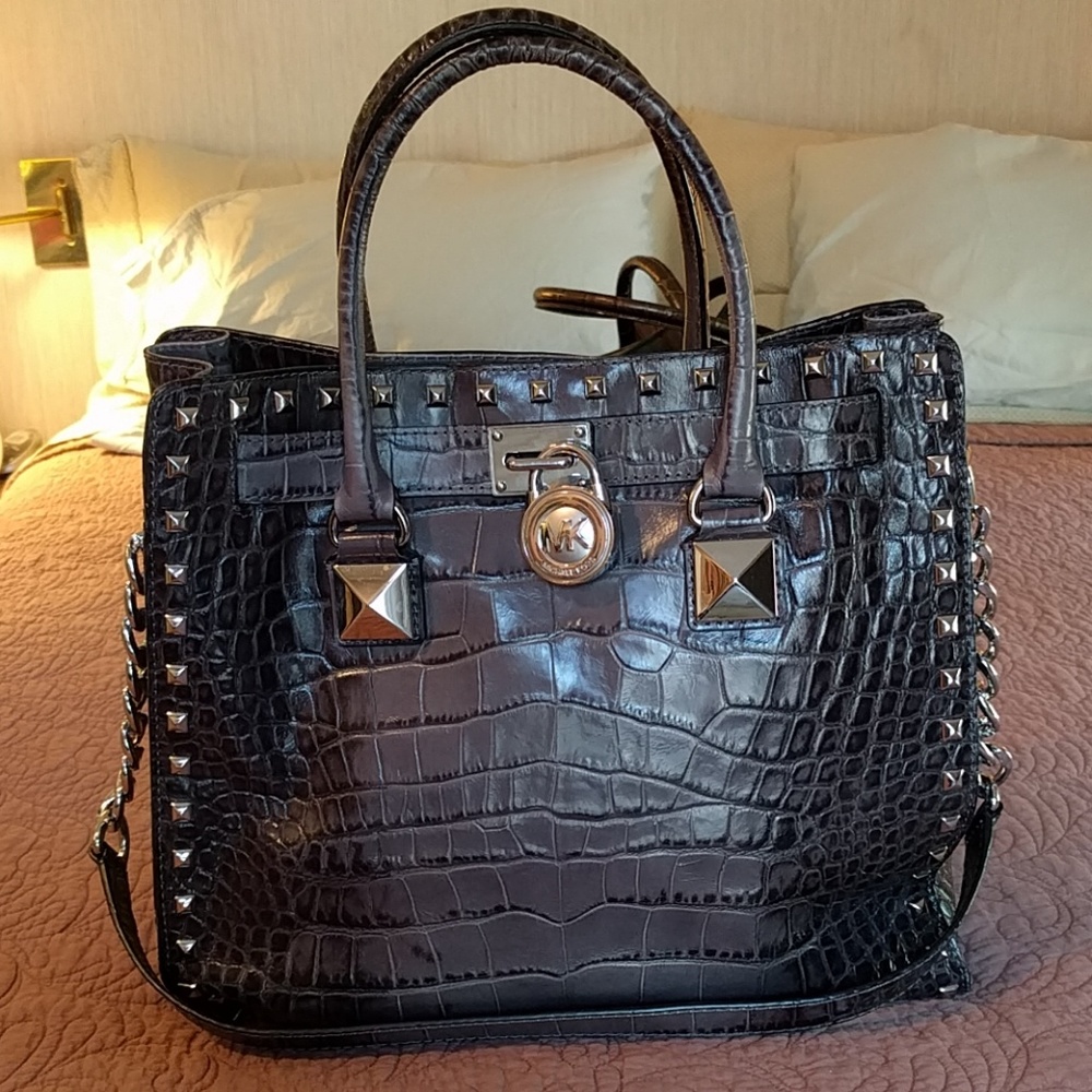 **SOLD**Michael Kors Hand Bag