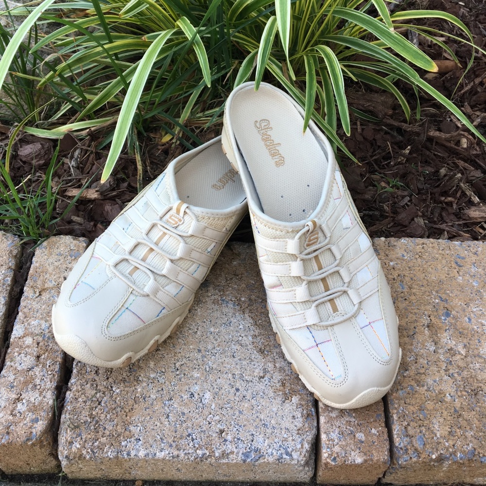 Slip on Skechers