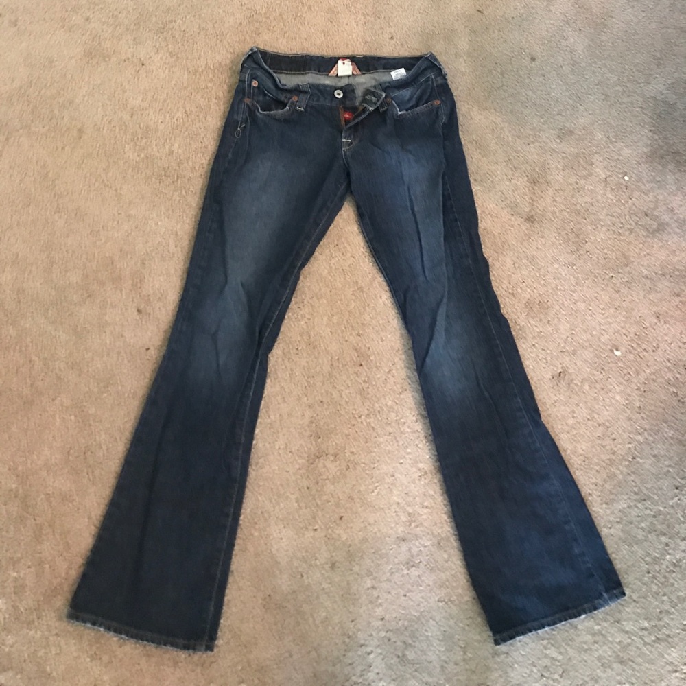 Lucky brand jeans size 26 worn twice.