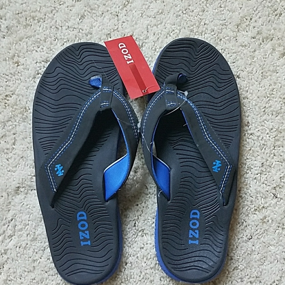 IZOD Sandals