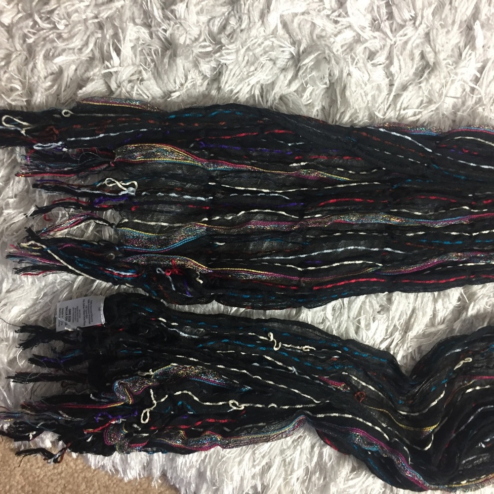 Multicolored Scarf - Picture 3 of 4