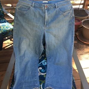 Coldwater Creek fancy stitched Capri's