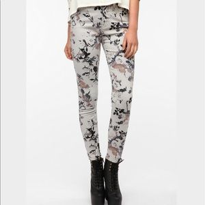 BDG jeans size 26: urban outfitters