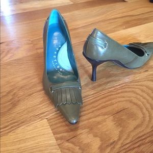 Kenneth Cole reaction shoes size 5