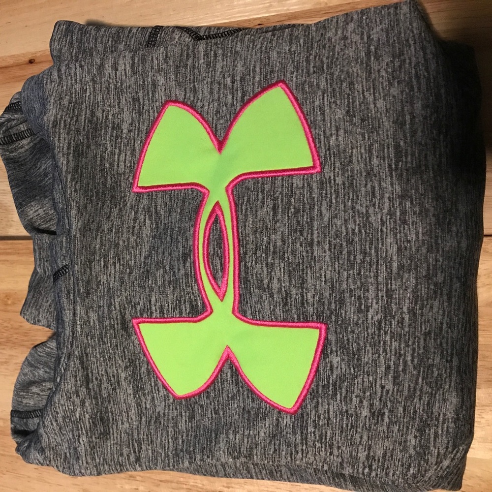 Under Armour sweatshirt