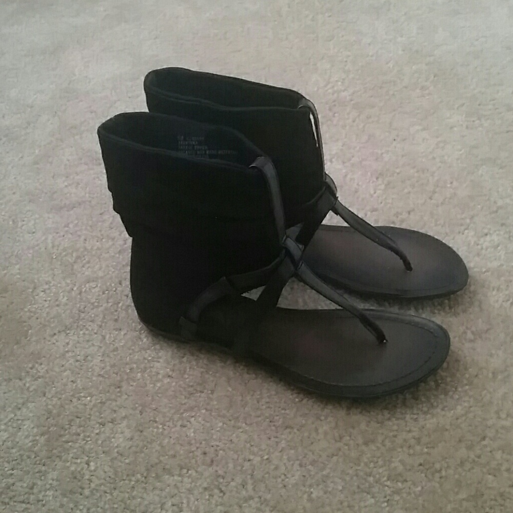 MIA black gladiator sandals