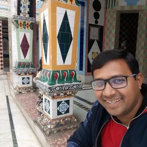 Meet your Posher, Amit