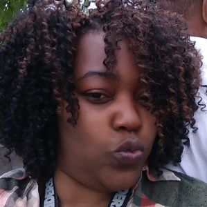 Meet your Posher, Latrice