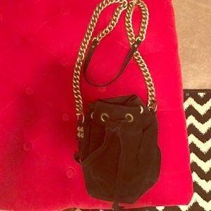 Tylie Malibu cross body chain bag
