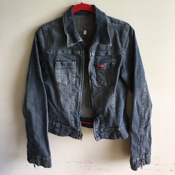 Guess Jackets & Blazers - Vintage guess Stretch denim jacket