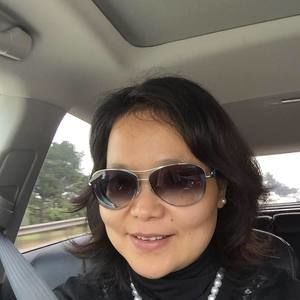 Meet your Posher, Julia