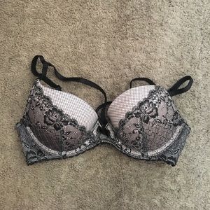 NWOT Victoria's Secret Bra