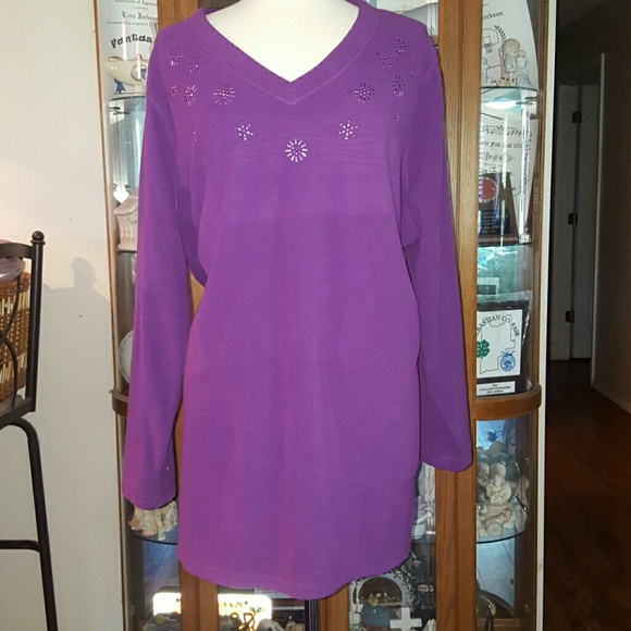 PLUS SIZE LIGHT WEIGHT SWEATSHIRT!!! - Picture 2 of 5