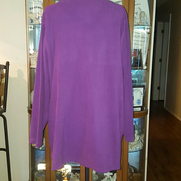 PLUS SIZE LIGHT WEIGHT SWEATSHIRT!!! - Picture 3 of 5