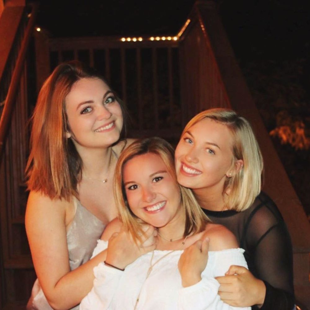 Meet your Posher, Natalie