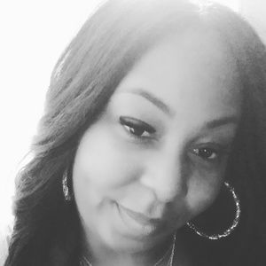 Meet your Posher, Alicia