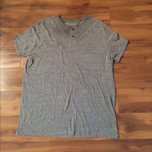 American Eagle Men's T-shirt Size XL