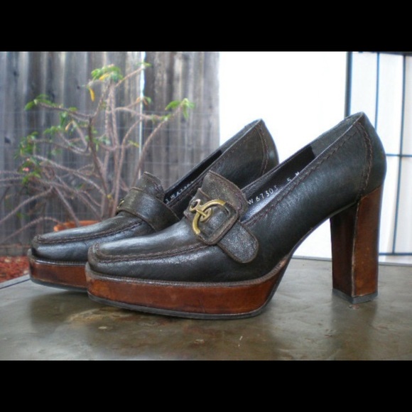 Leather granny style heels size 5 - Picture 1 of 5