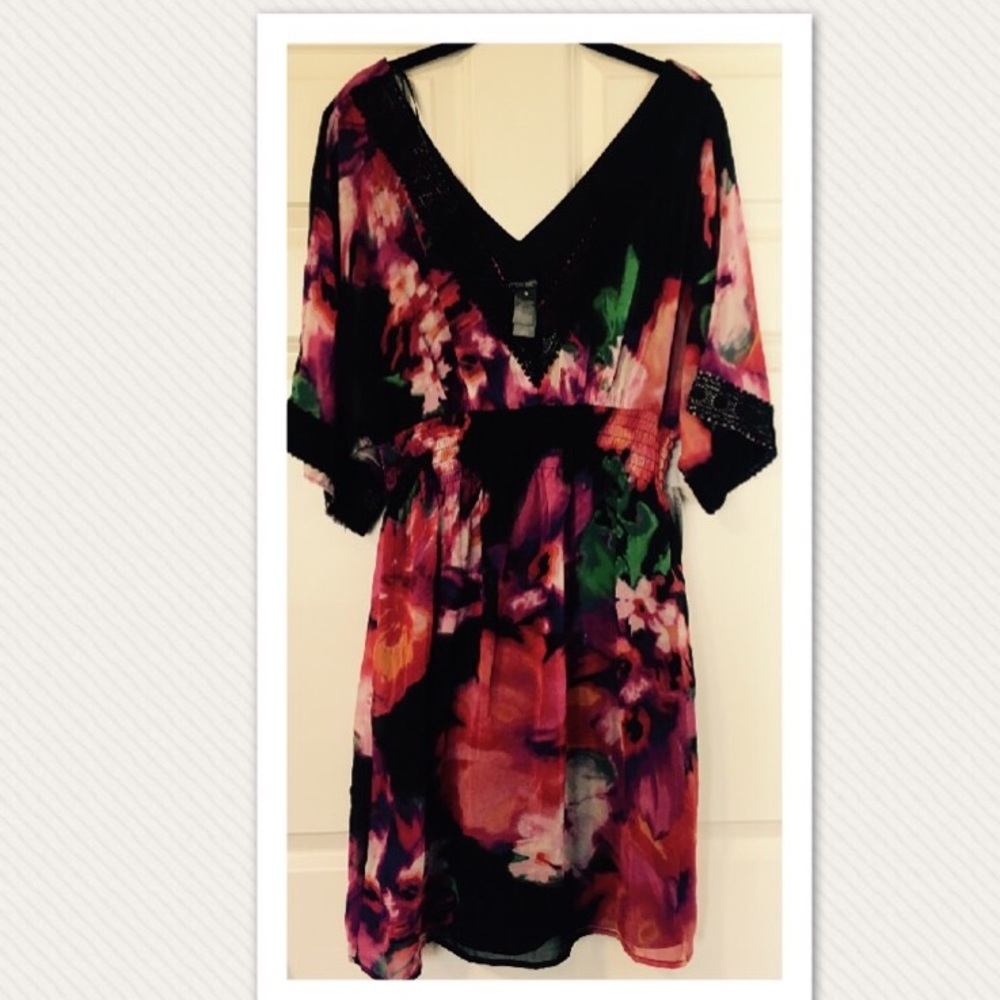 ✨🆕✨Beautiful Kimono Style Dress