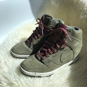 Nike Dunk Sky Hi Medium Olive
