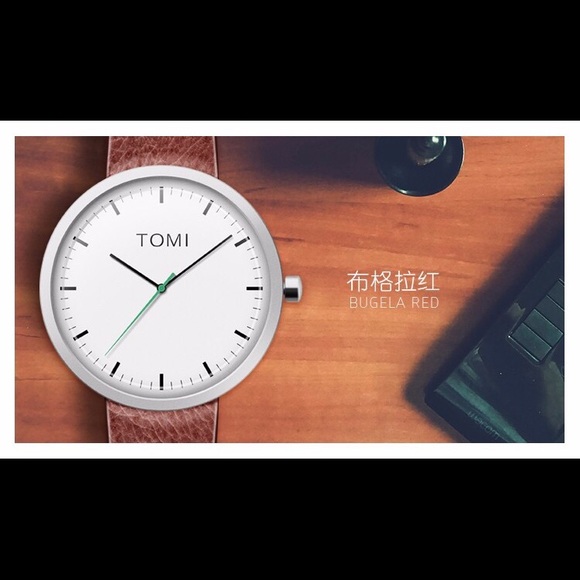 SALE! 🎉 HP! 🎉 Unisex Tomi Brown Leather Watch ⌚️ - Picture 2 of 7