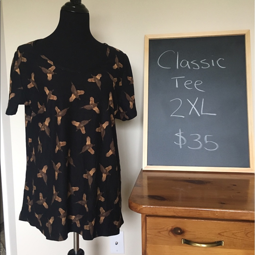 BNWT LuLaRoe Classic Tee Size 2XL