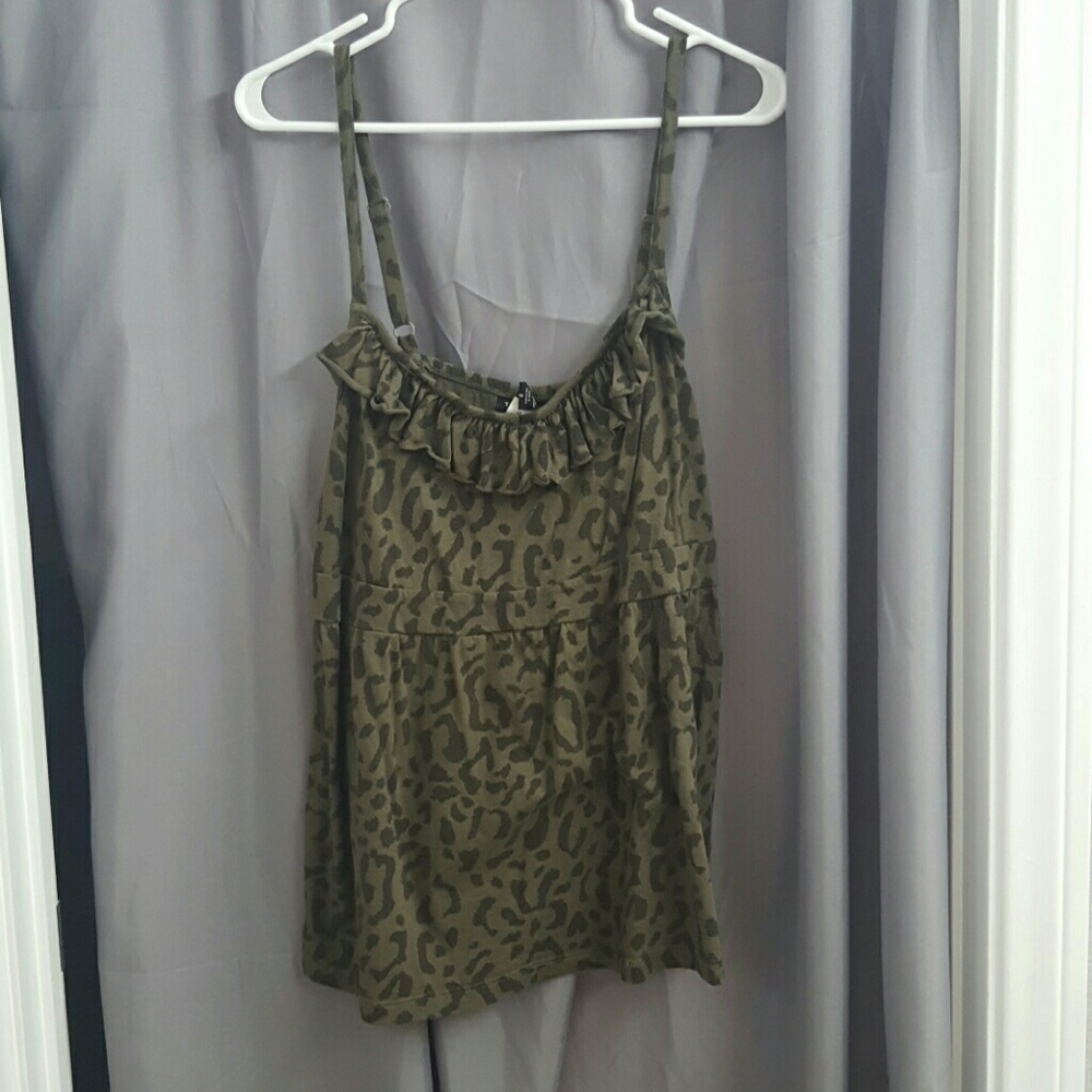 ➕ Animal print babydoll tank