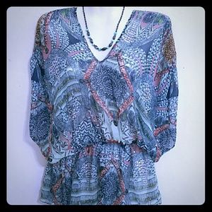 Blouse By DAYTRIP  SIZE L