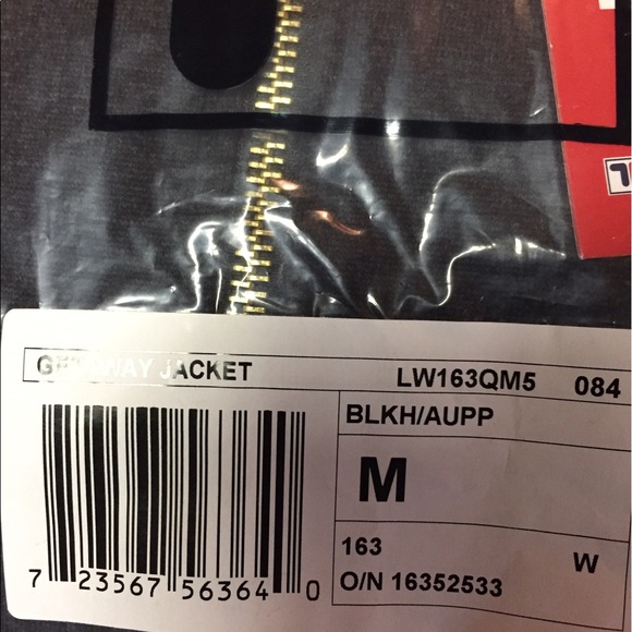 FILA Women's Getaway Jacket size available M, L - Picture 3 of 4