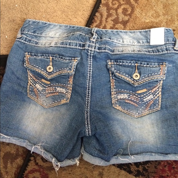 NFS shorts - Picture 3 of 3