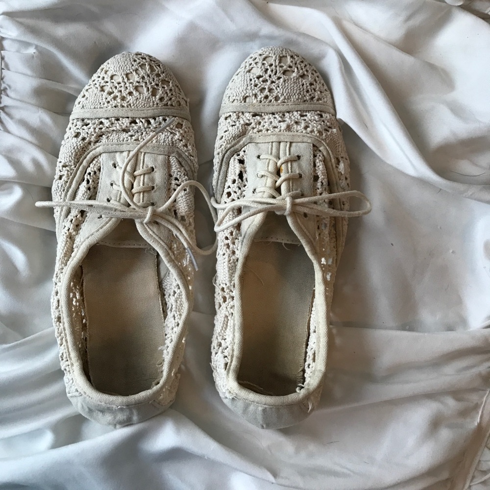 Tilly's lace quilted shoes!
