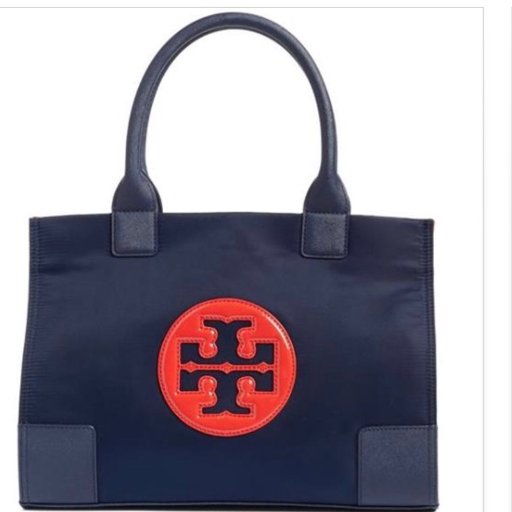 Meet your Posher, Ella